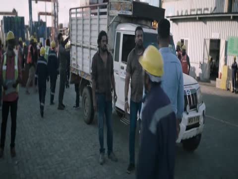 Coolie 2025 in Hindi thumb